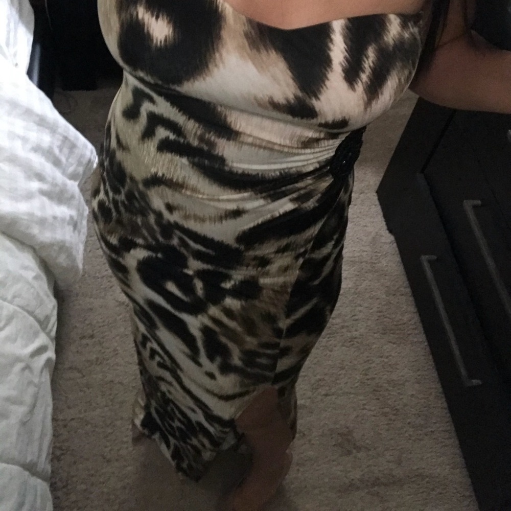 Dress - Picture 6 of 6